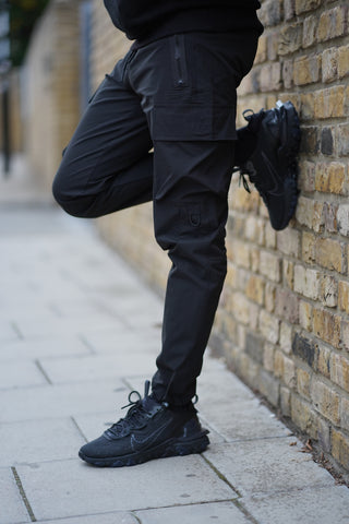 CARGOS